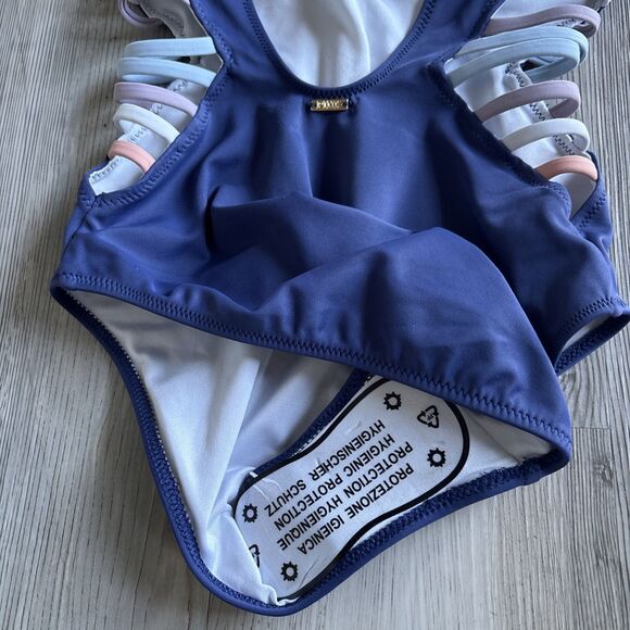 Victoria’s Secret Pink Blue One Piece Swimsuit With String Cutouts Size XS - Picture 8 of 11